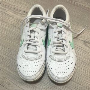 Nike - women White and Green Sneakers